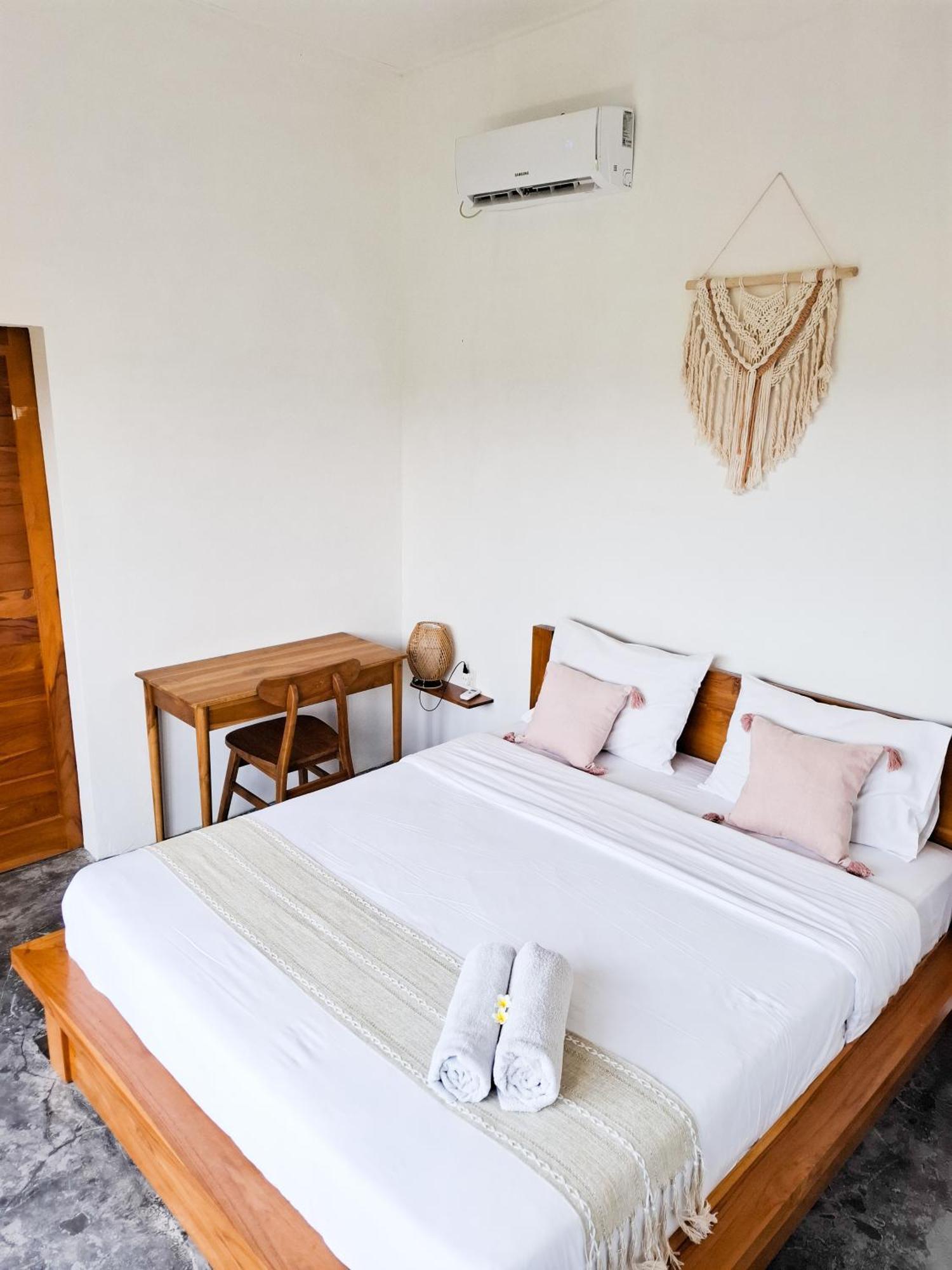 Turtle House Surf & Stay Airsatang Exterior foto